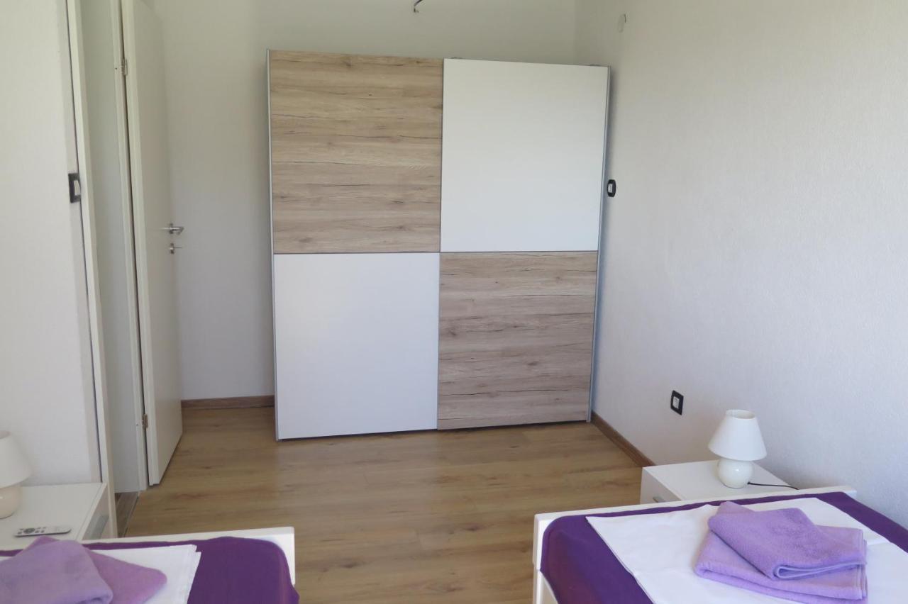 Lumbrela Apartments สตารีกราด-ปาเคลนีซา ภายนอก รูปภาพ