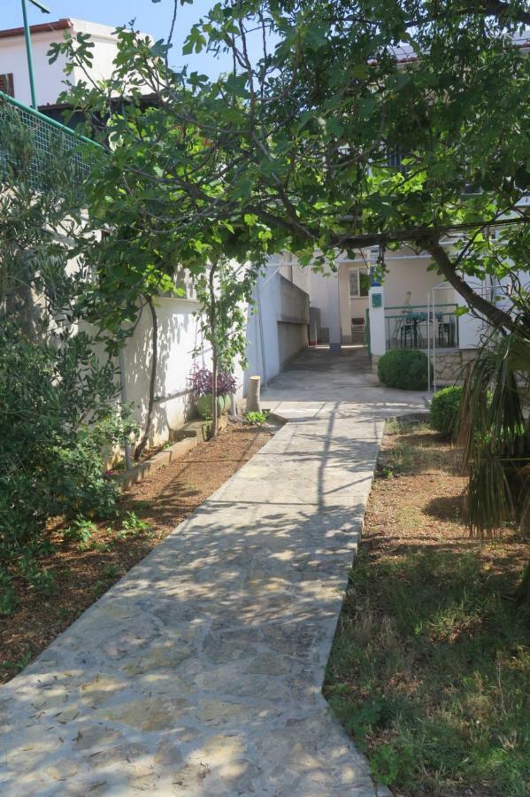 Lumbrela Apartments สตารีกราด-ปาเคลนีซา ภายนอก รูปภาพ