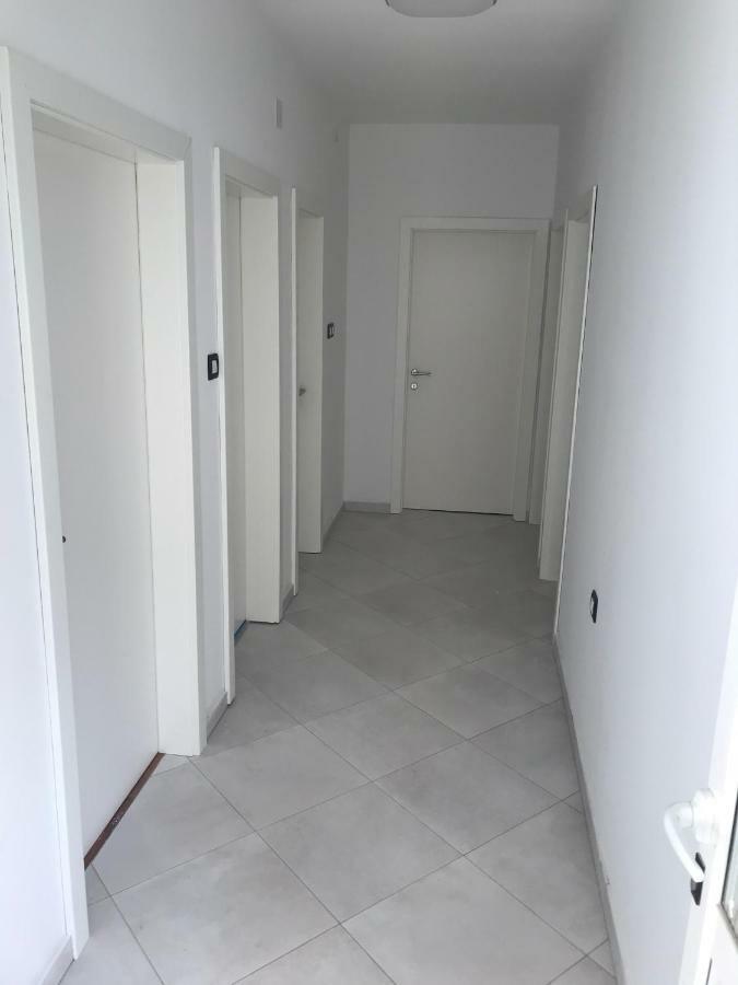 Lumbrela Apartments สตารีกราด-ปาเคลนีซา ภายนอก รูปภาพ