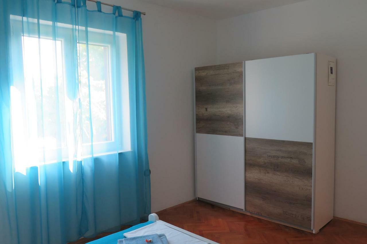 Lumbrela Apartments สตารีกราด-ปาเคลนีซา ภายนอก รูปภาพ
